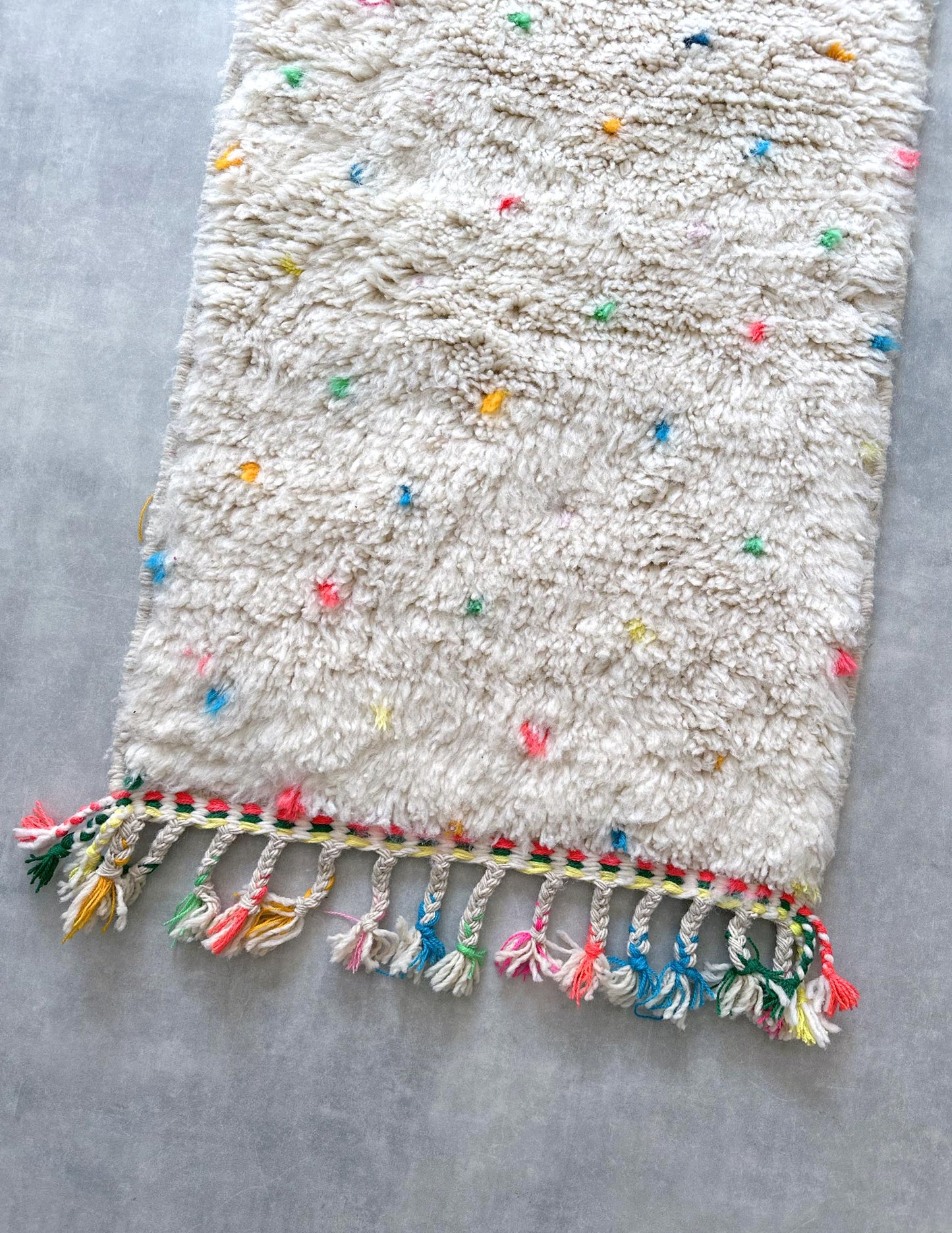Dot rug