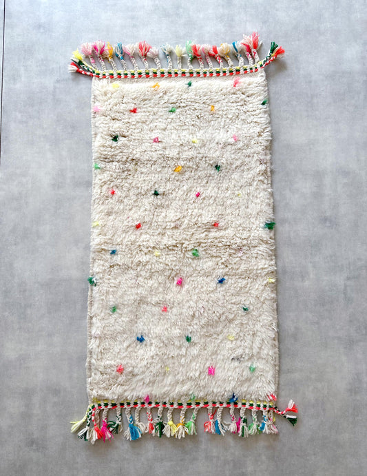 Dot rug