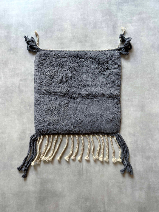 Mrirt rug
