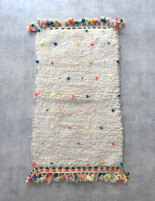 Dot rug