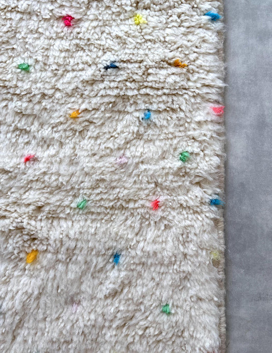 Dot rug