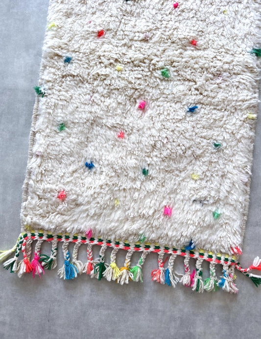 Dot rug