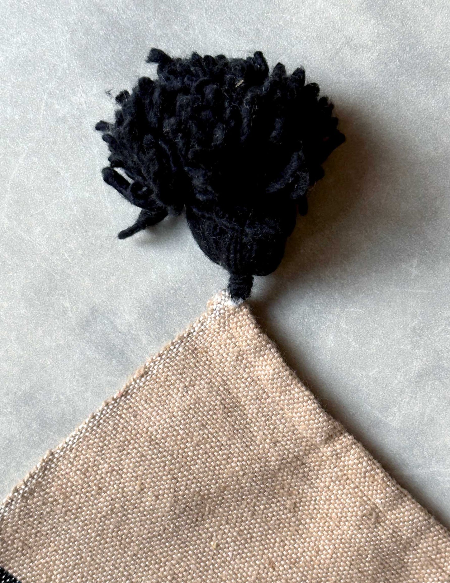 Pompom blanket