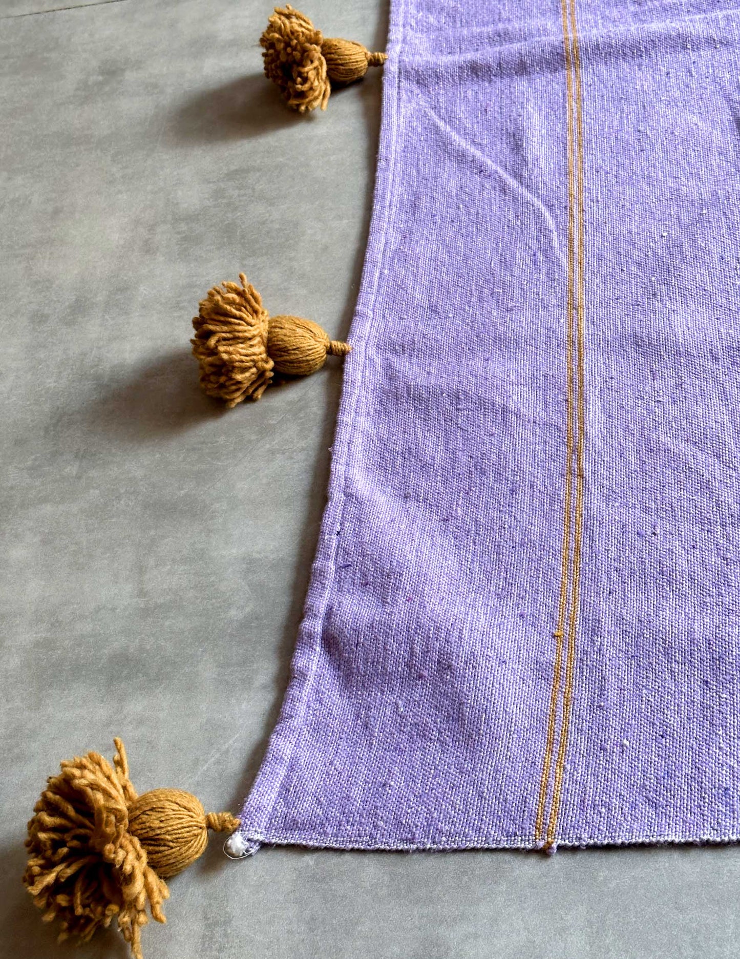 Pompom blanket