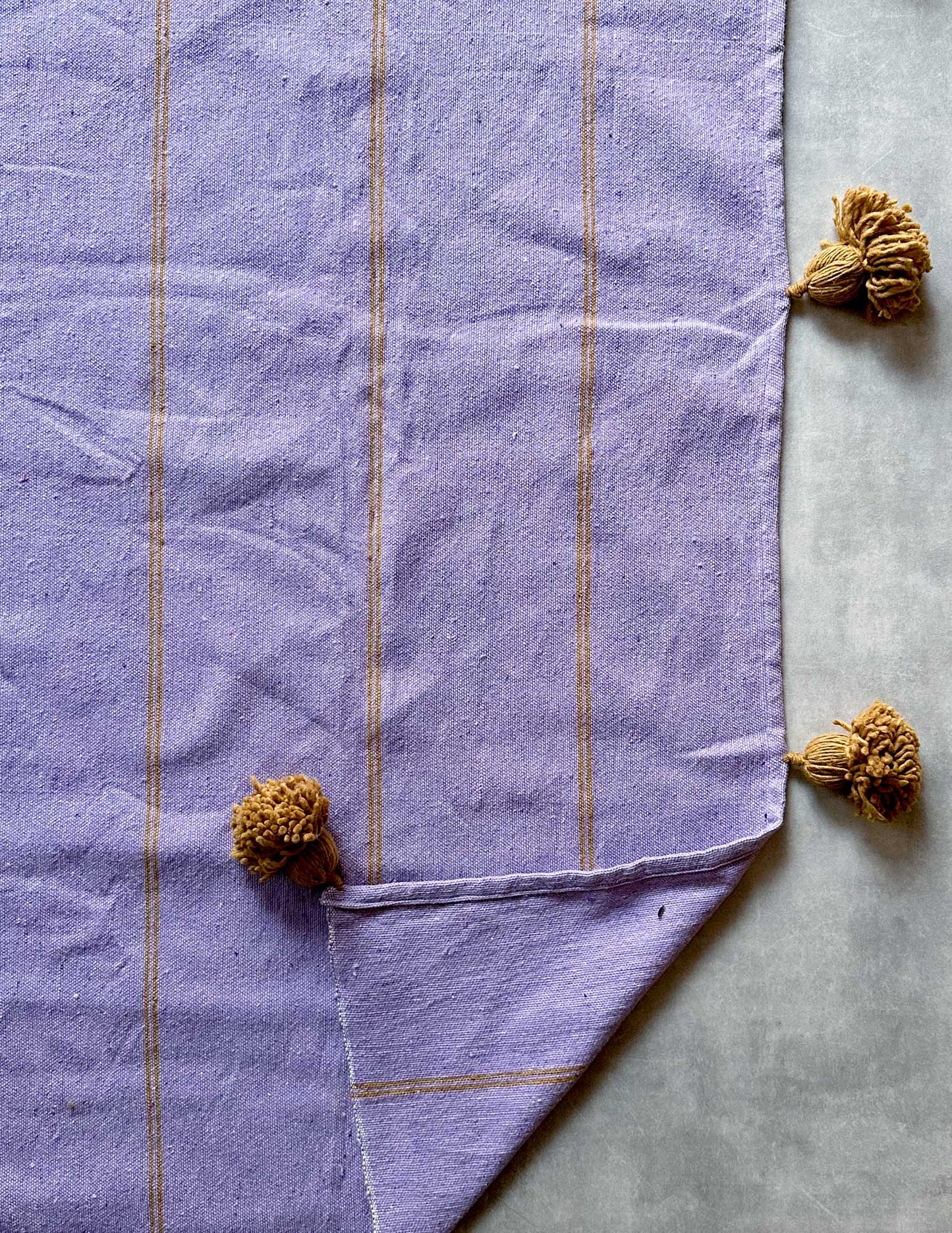 Pompom blanket