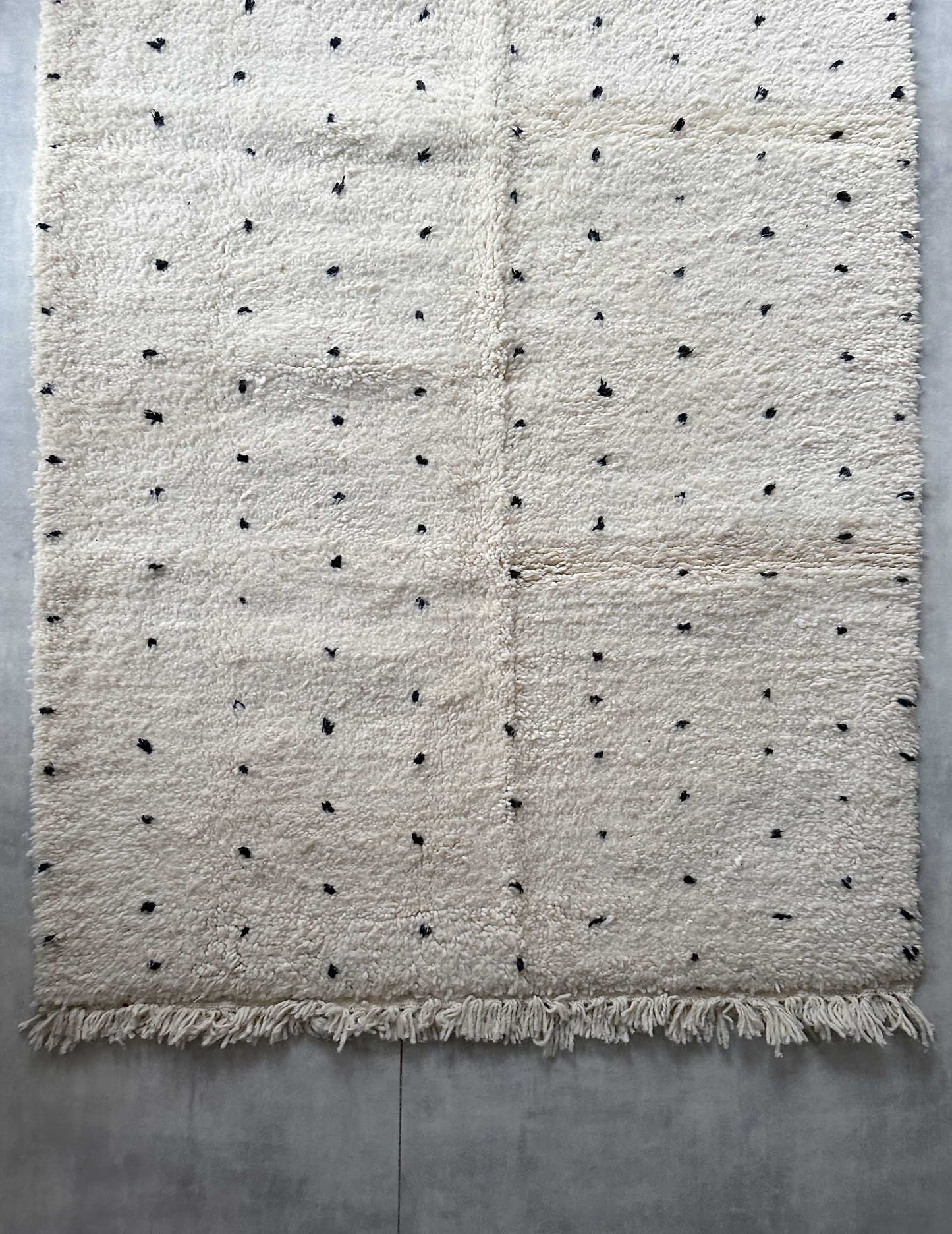 Dot rug
