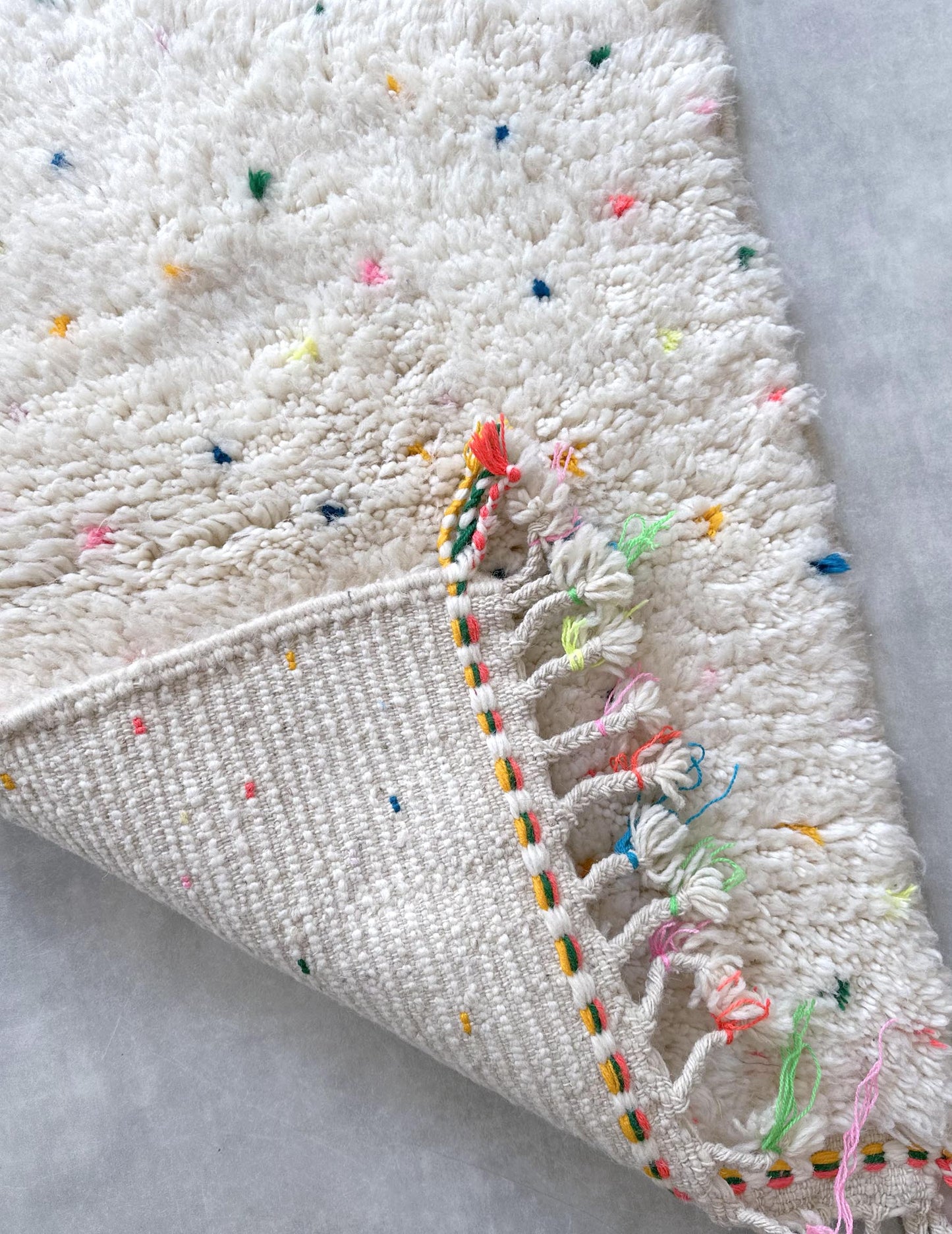 Dot rug