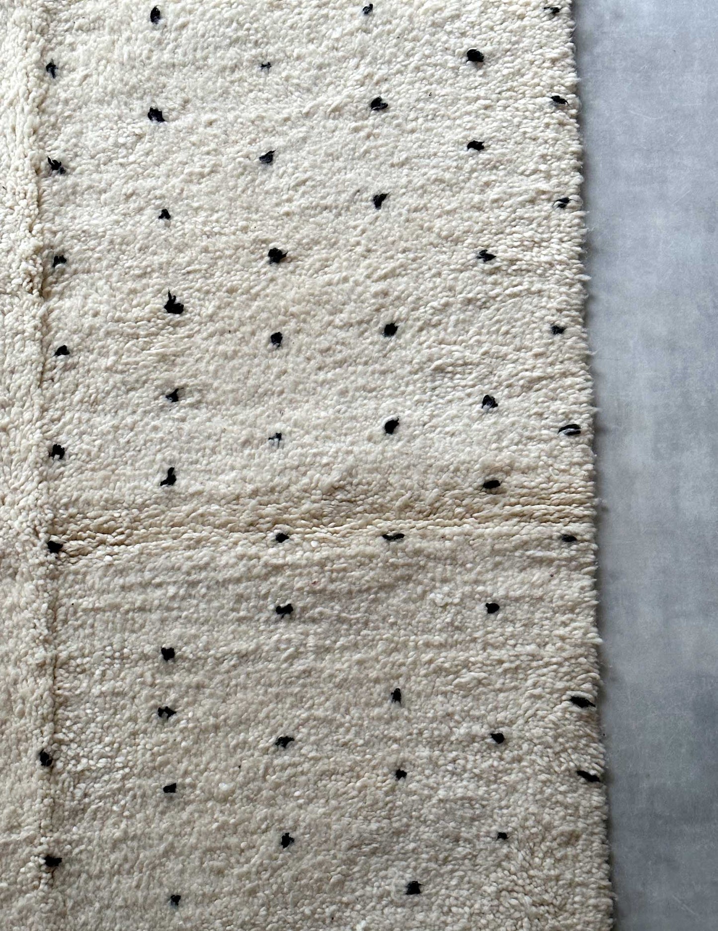 Dot rug