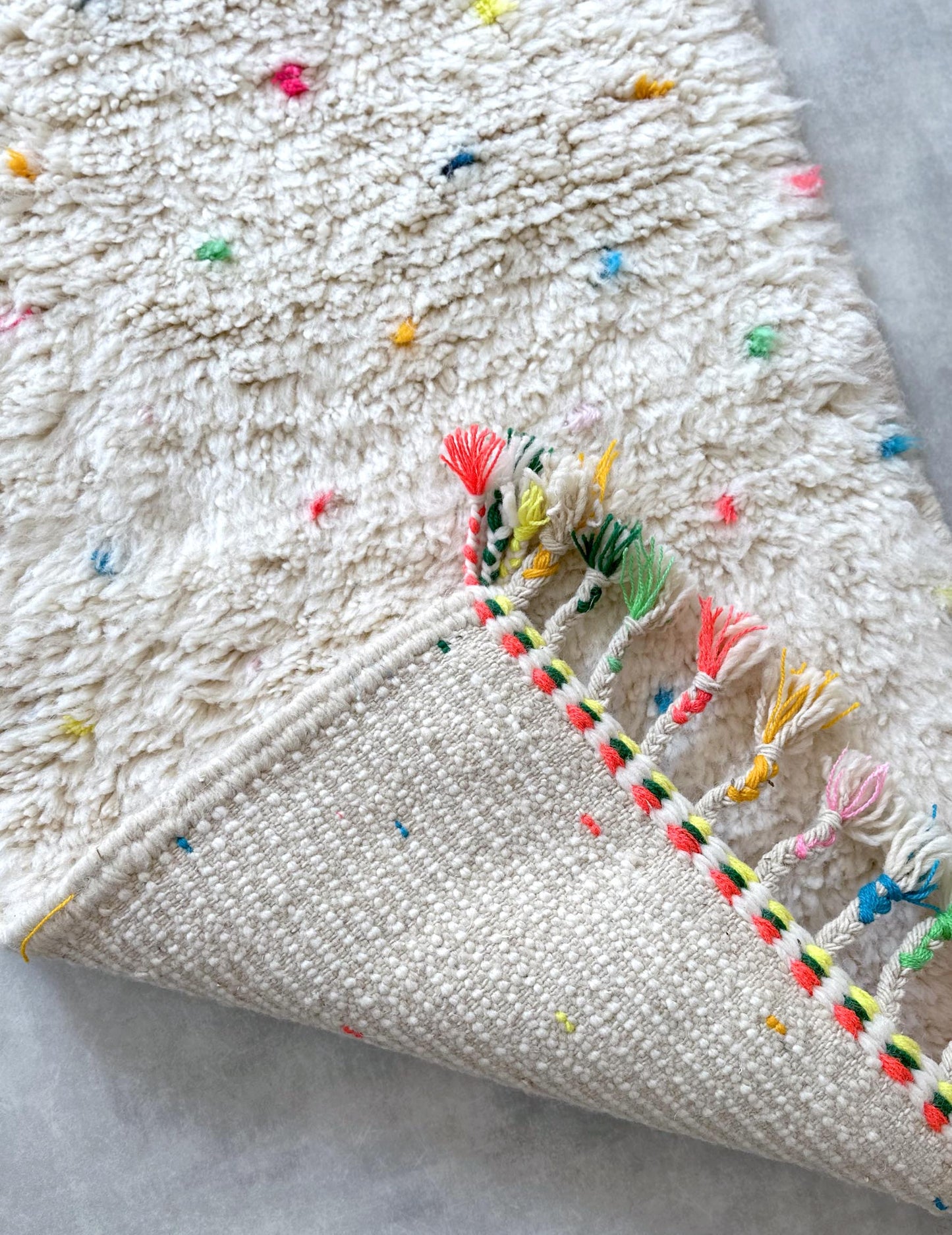 Dot rug
