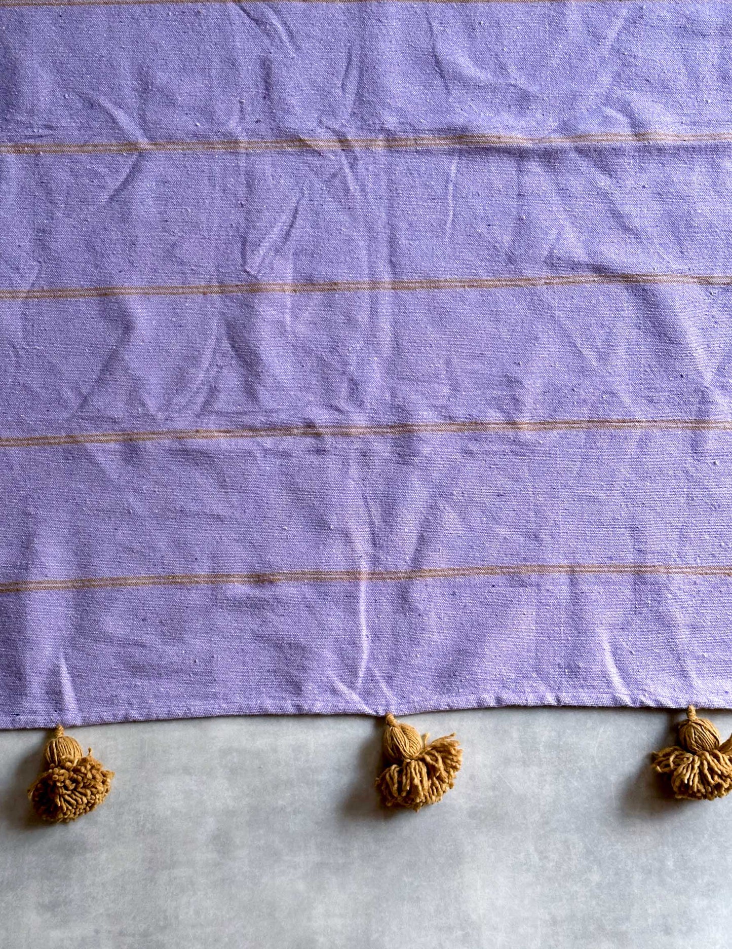 Pompom blanket