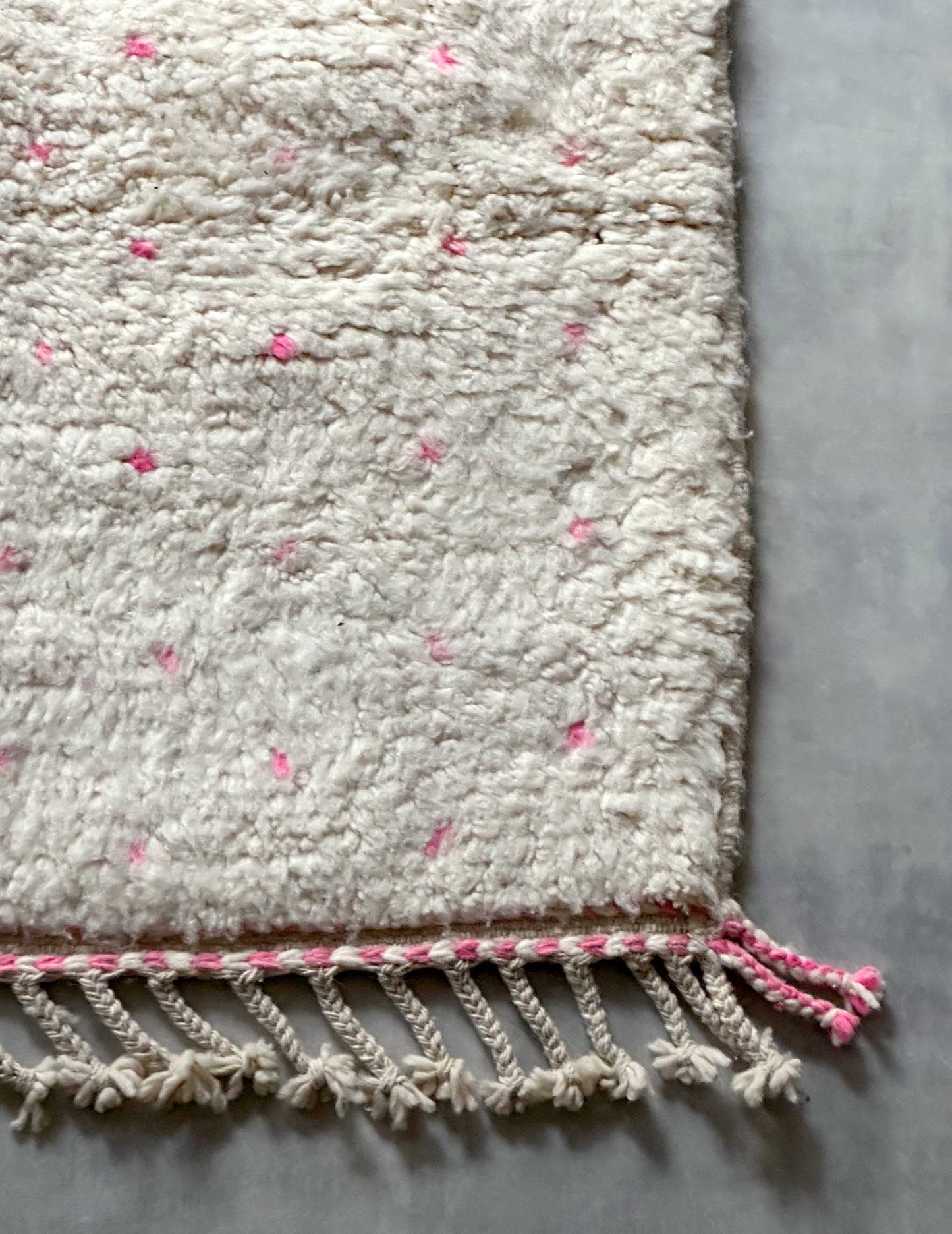 Dot rug
