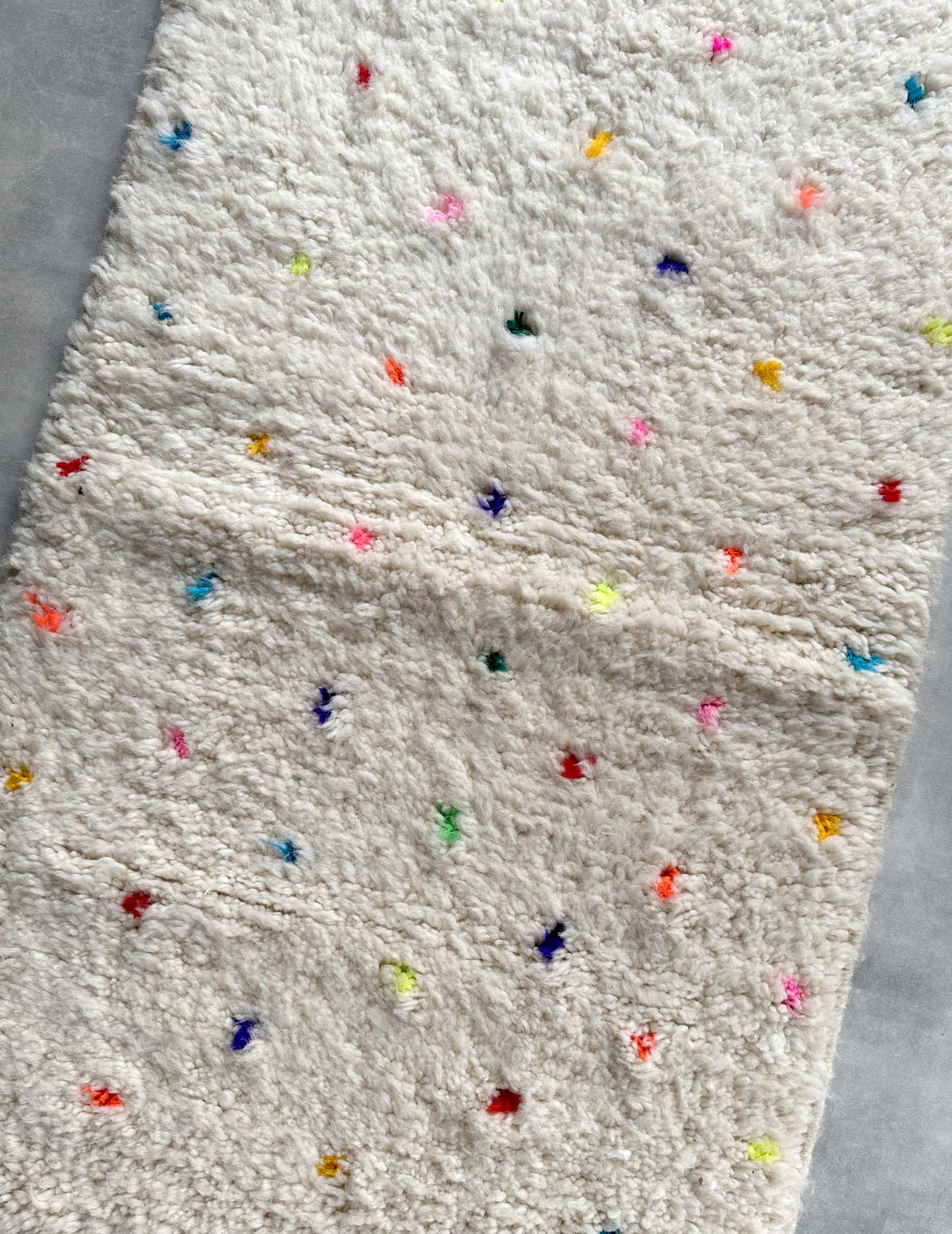 Dot rug