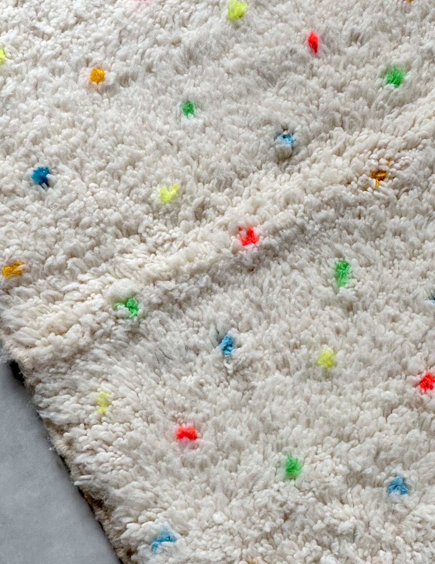 Dot rug