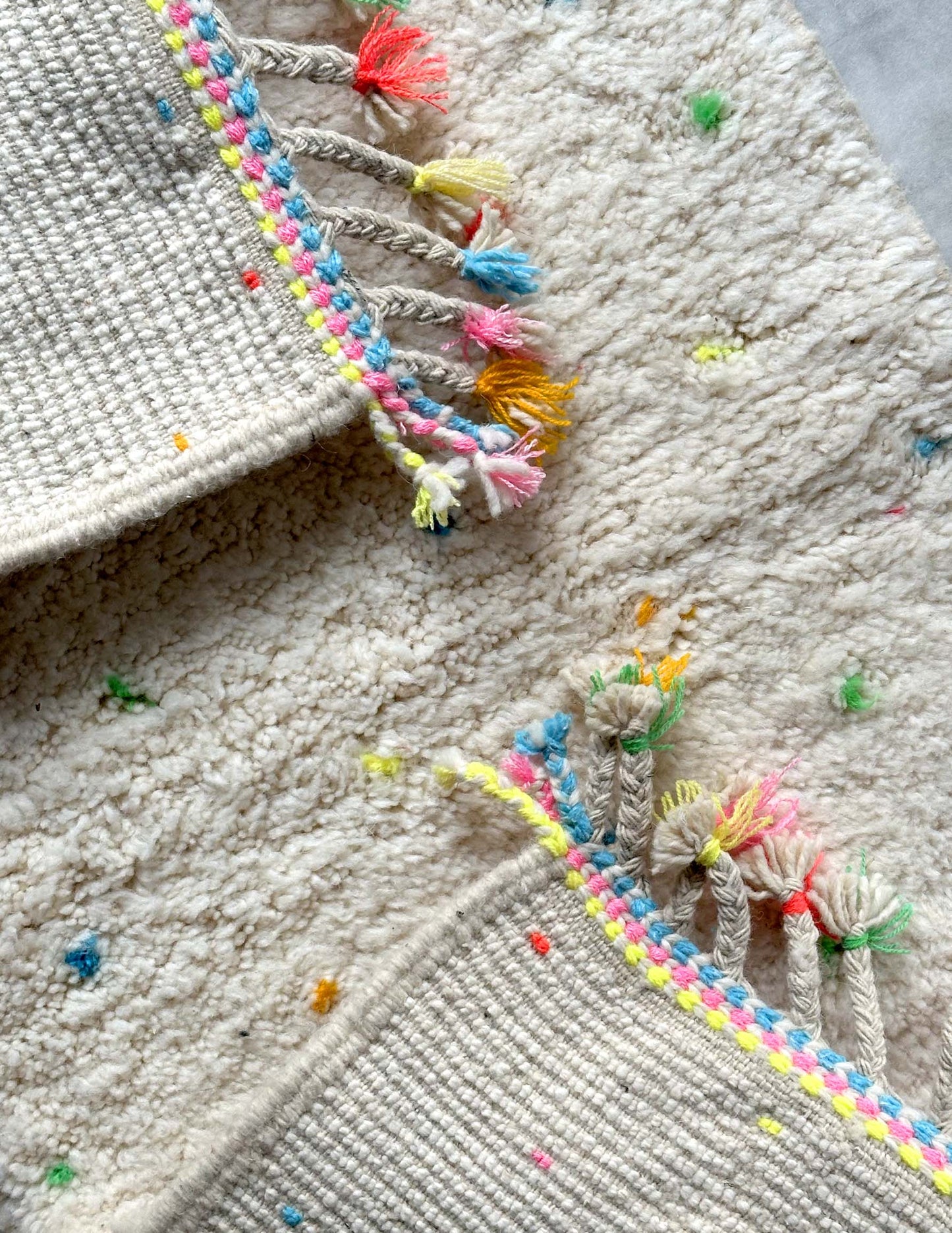 Dot rug