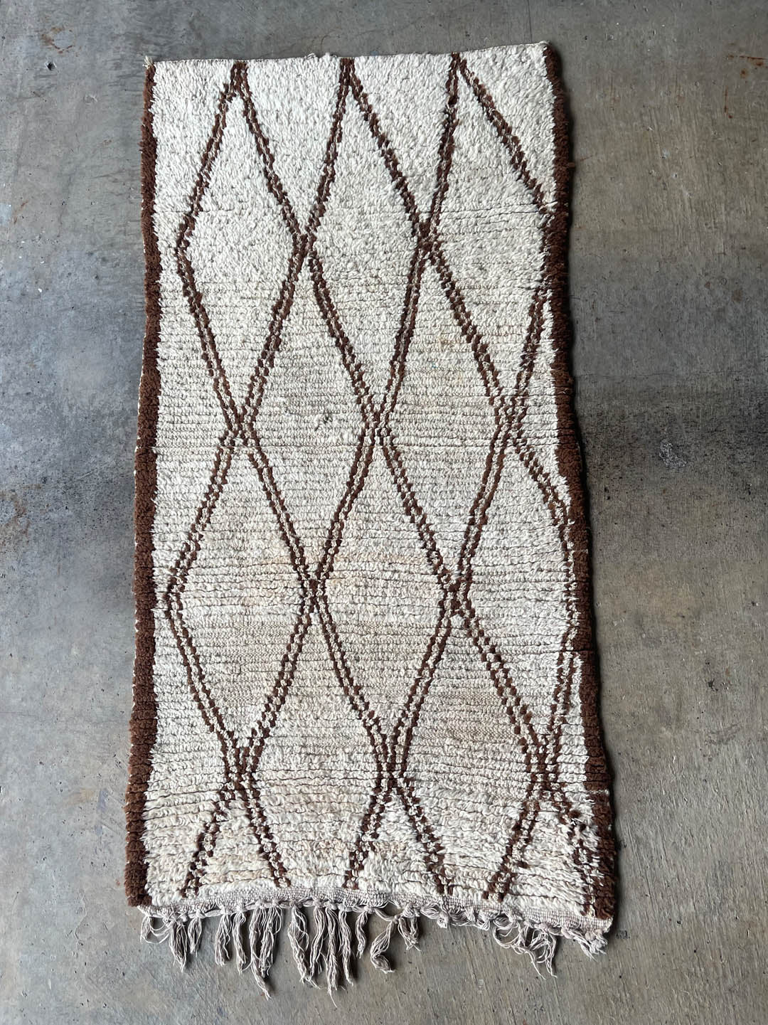 Vintage beni Ouarain rug