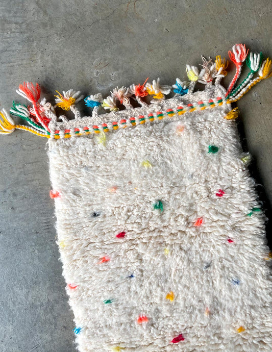 Dot rug