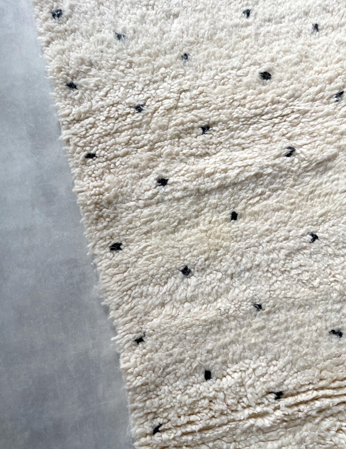 Dot rug