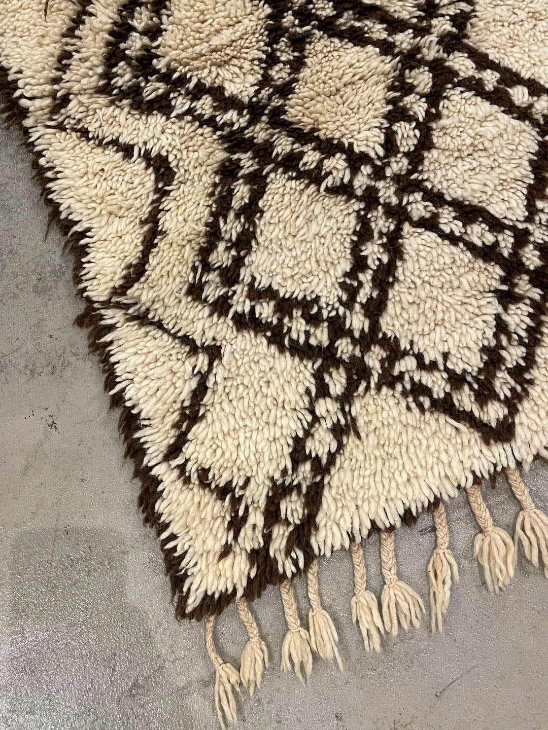 Vintage beni Ouarain rug