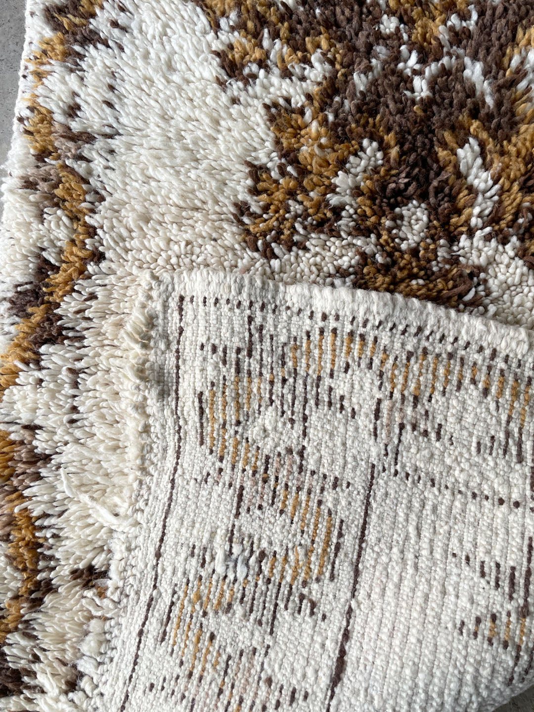 Vintage beni Ouarain rug