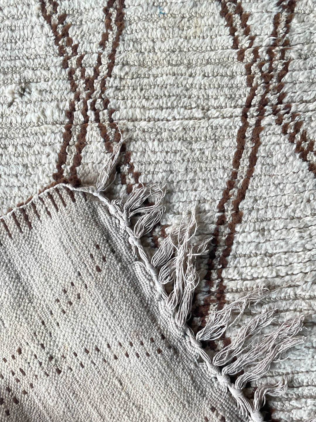 Vintage beni Ouarain rug