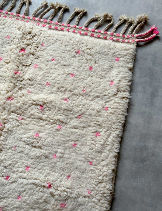 Dot rug