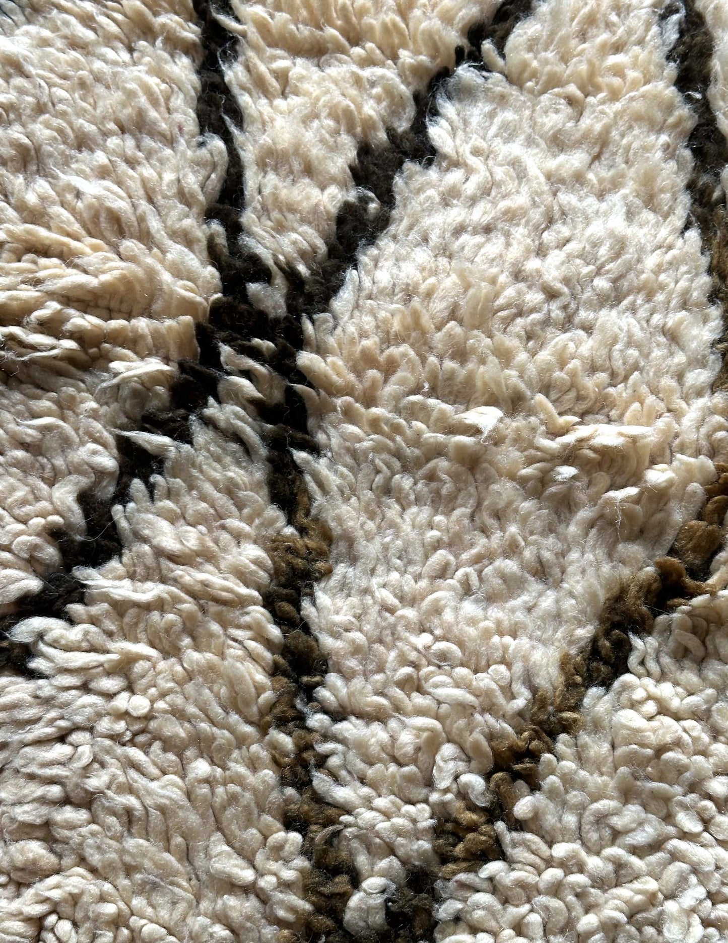 Vintage beni Ouarain rug