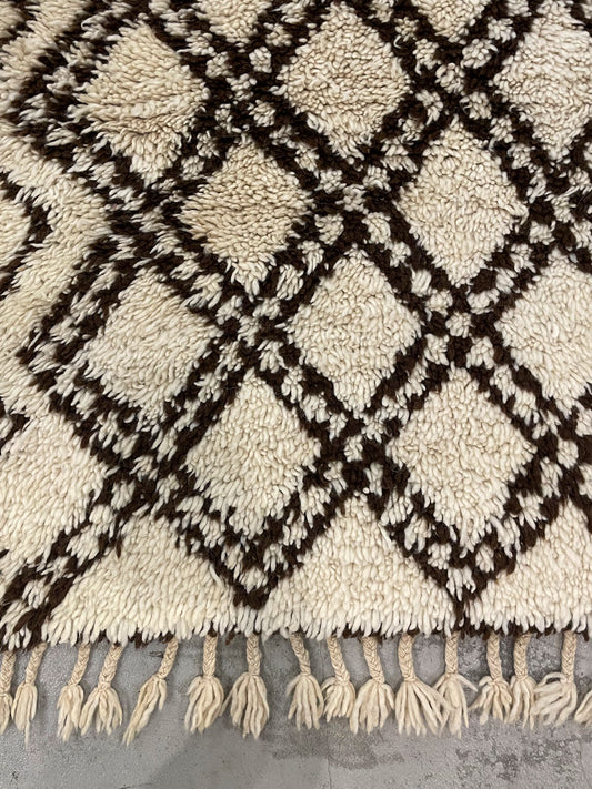 Vintage beni Ouarain rug