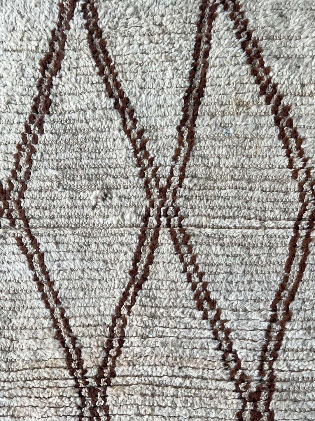 Vintage beni Ouarain rug