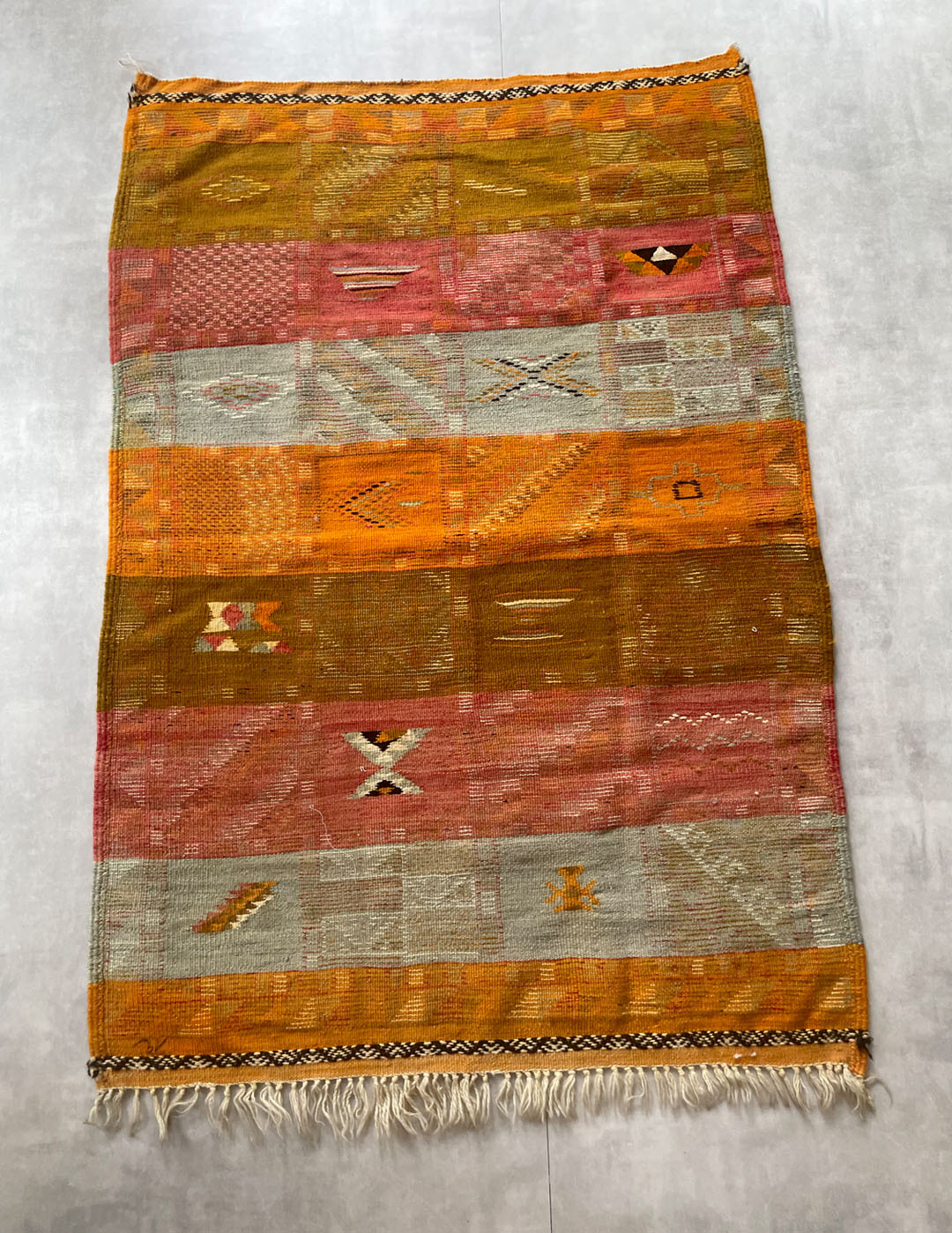 Taznakht rug