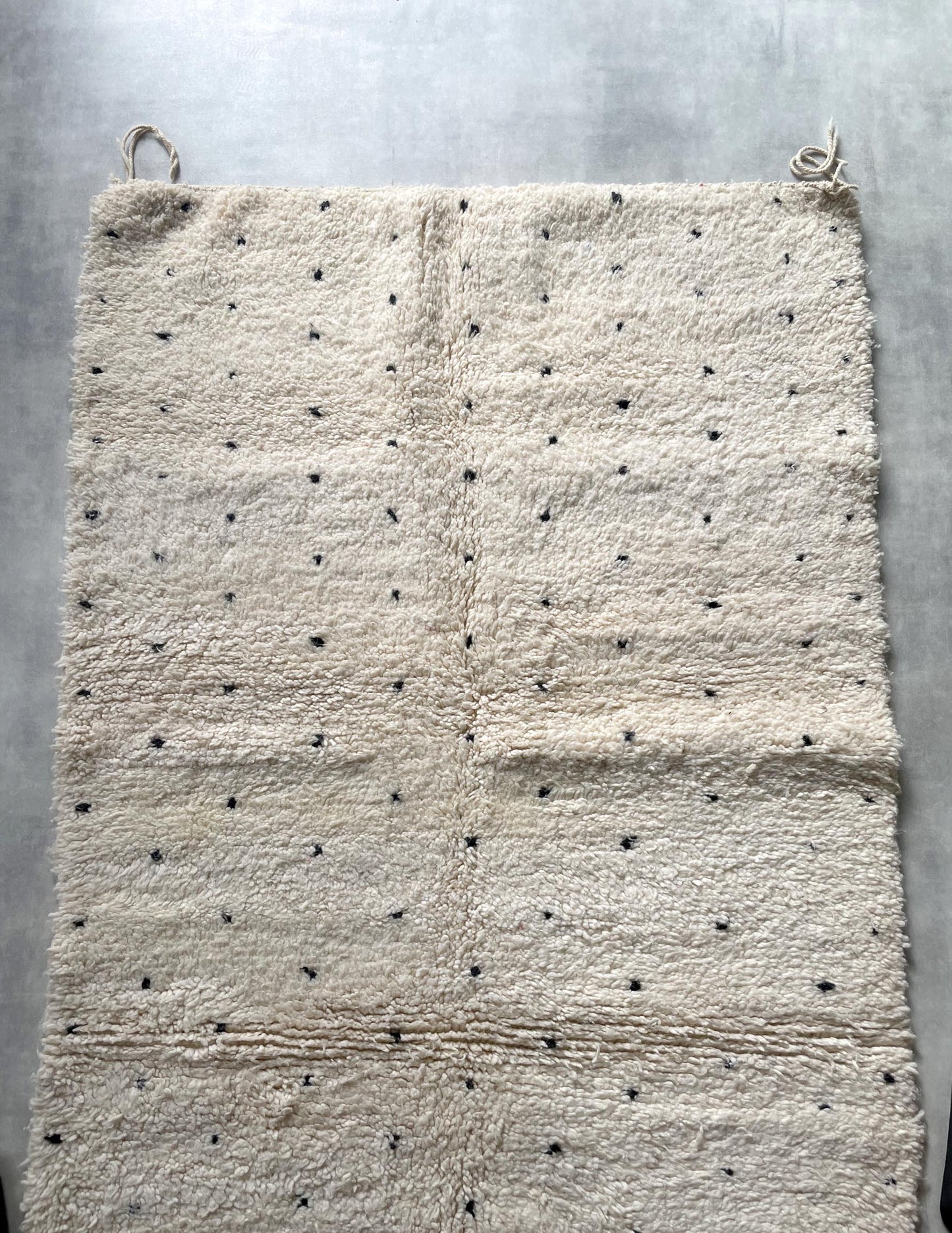 Dot rug