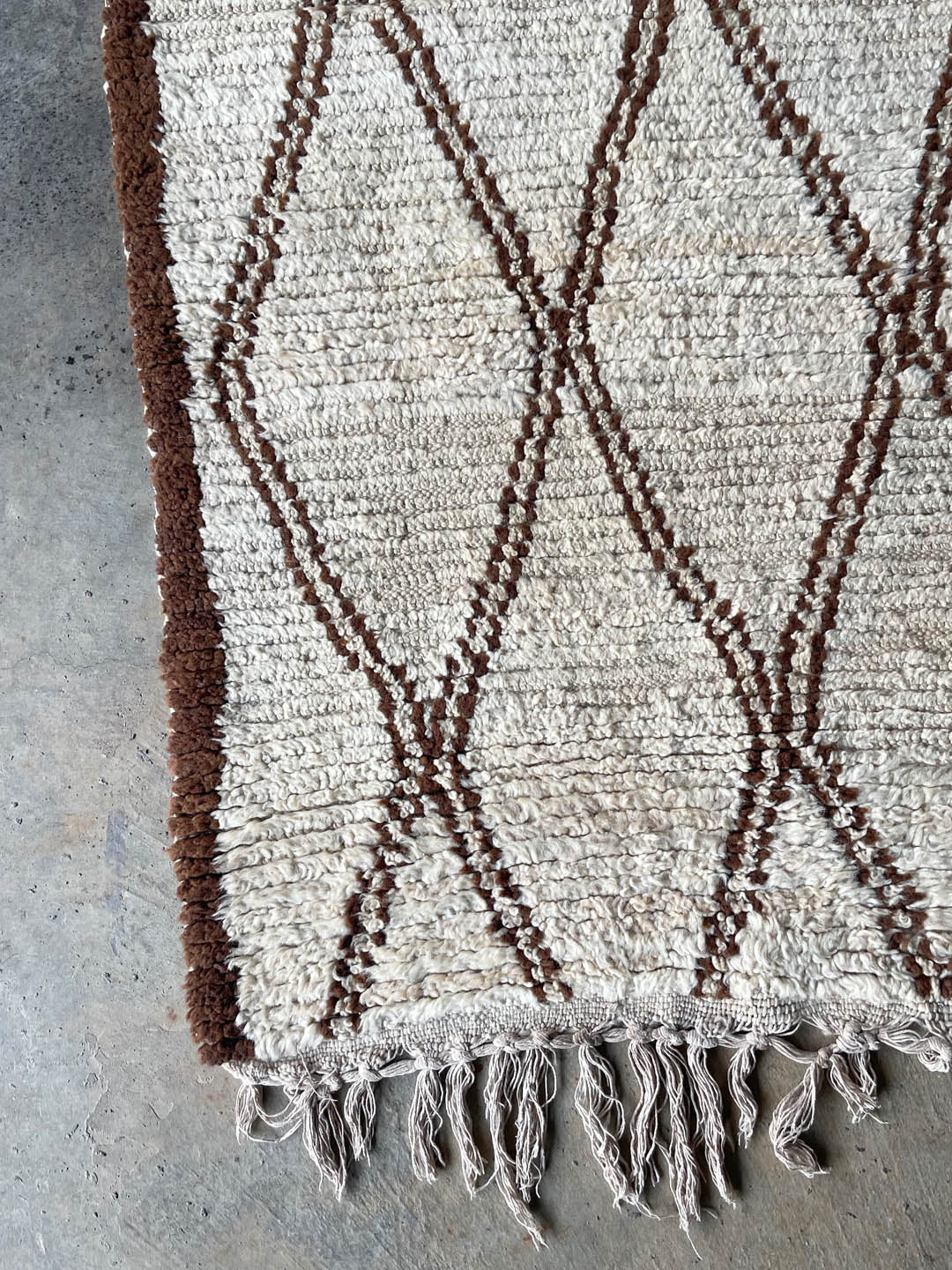 Vintage beni Ouarain rug